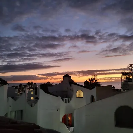 Playa, Pool & Nightlife Steps From Clubs & Americas By Aqua Vista Tenerife